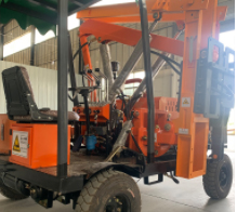 小型護(hù)欄打樁機(jī)的優(yōu)點(diǎn)