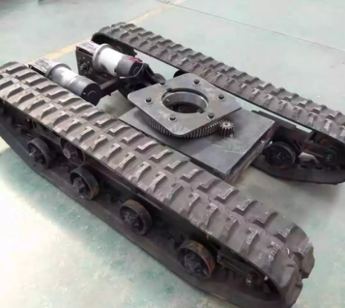 小型履帶運(yùn)輸車(chē)底盤(pán)組成