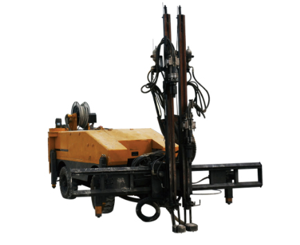 潛孔鉆機(jī)前使用前的準(zhǔn)備