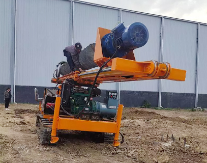 螺旋打樁機(jī)的作業(yè)時的工作原理