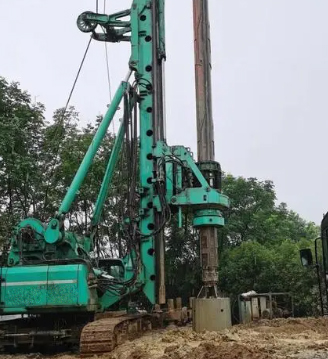 如何避免旋挖鉆機(jī)翻車？