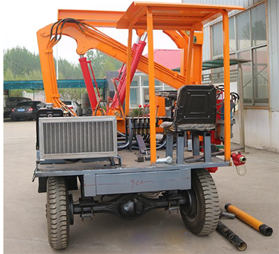 輪式護(hù)欄打樁機(jī)