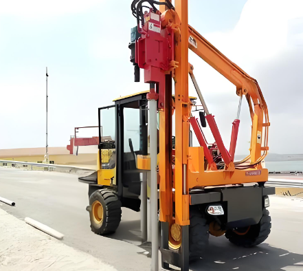 護(hù)欄打樁機(jī)廠家提供什么服務(wù)？