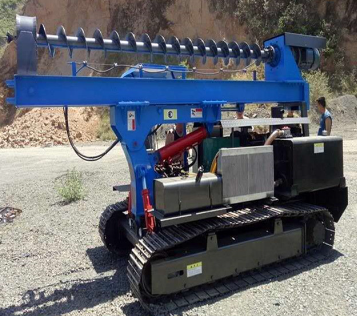 履帶光伏打樁機核心功能及應用場景